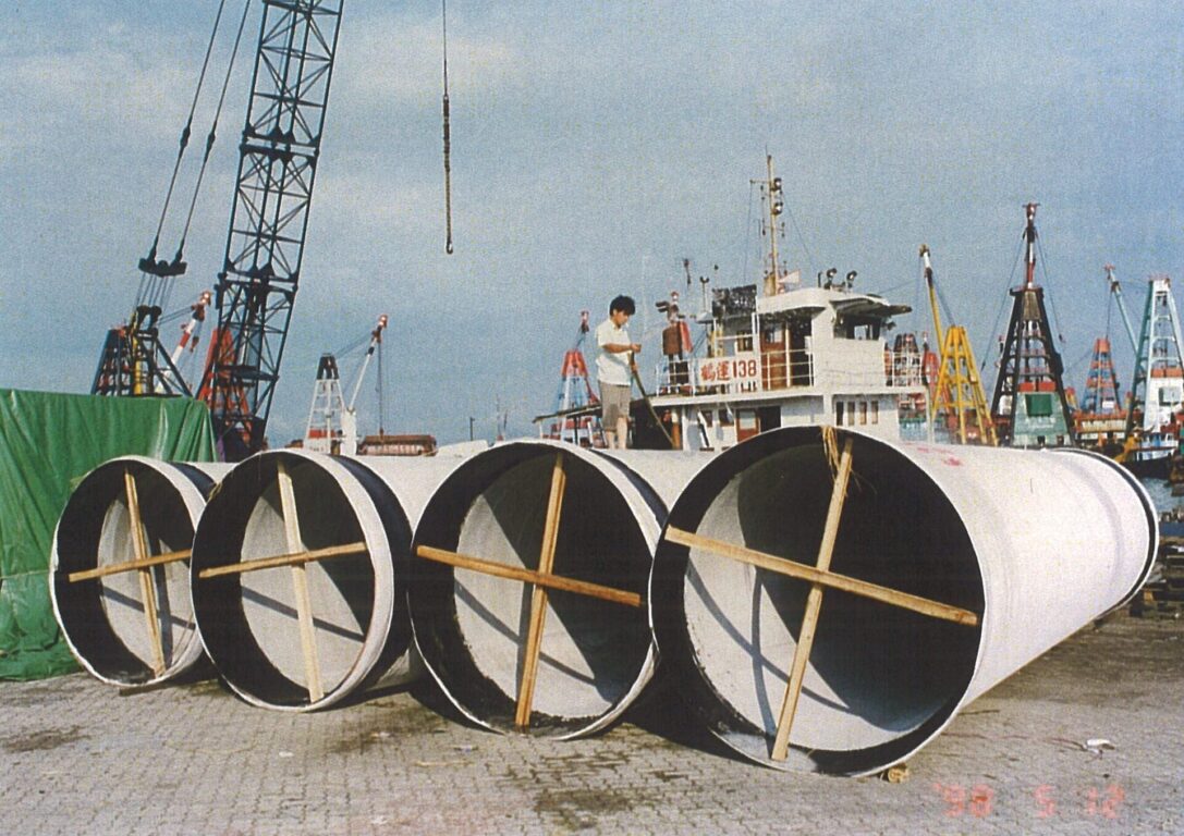 b3